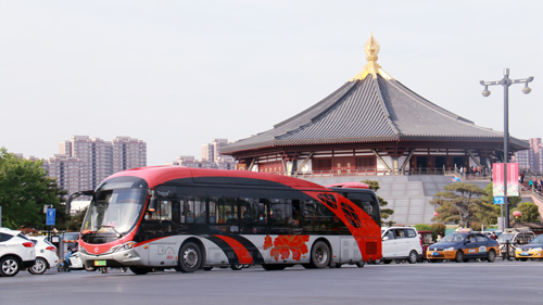 “五一”假期，洛陽(yáng)公交人用奉獻堅守